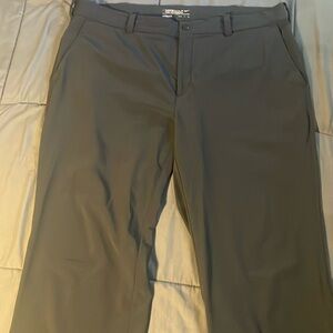 Golf Pants. Nike. Like New Condition. 38x32. Super stretchy synthetic material.